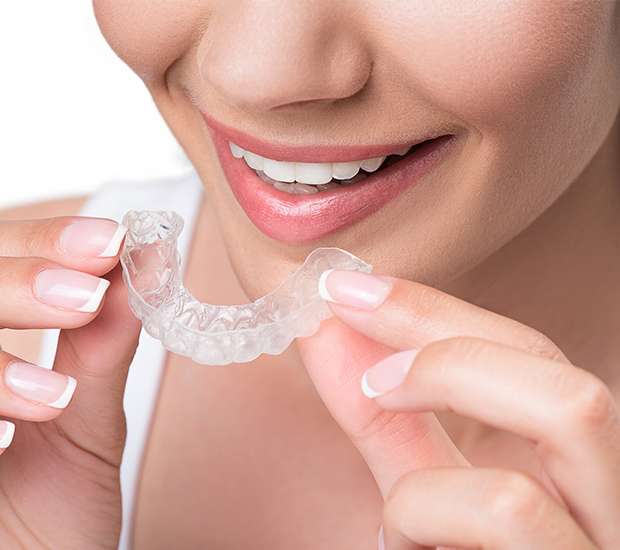 Commerce Clear Aligners