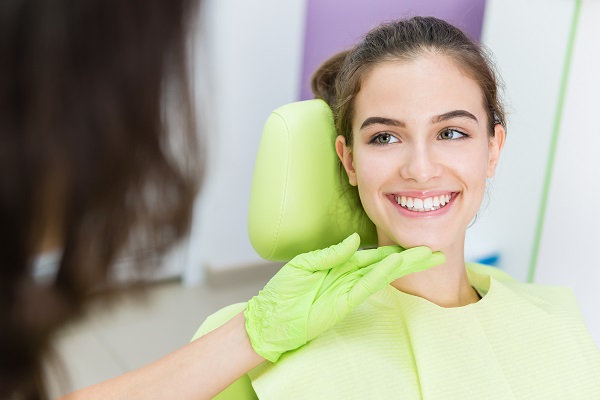 Cosmetic Dentistry: Inlays And Onlays Vs  Crowns